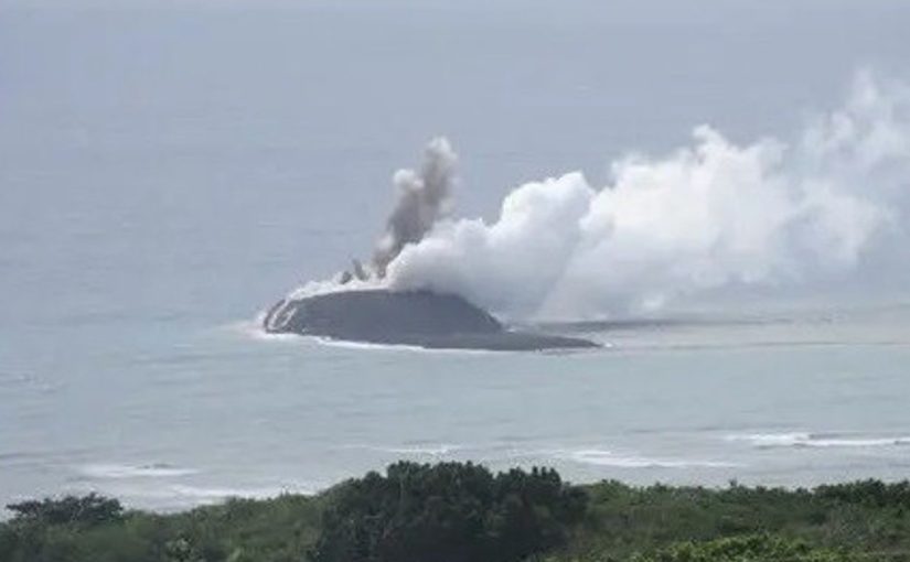 Pulau Ini Muncul Setelah Letusan Gunung Berapi di Jepang